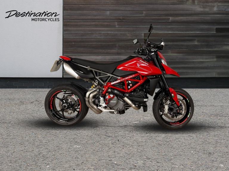 2022 Ducati Hypermotard 950 red Manual