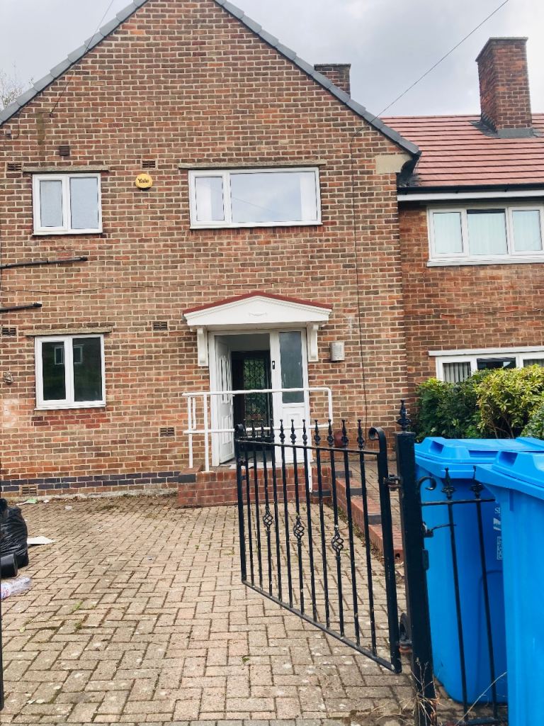 2 bed house for rent at Birly spa