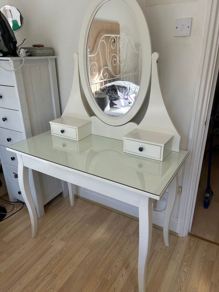 Cream Dressing Table with Oval Mirror and Drawers