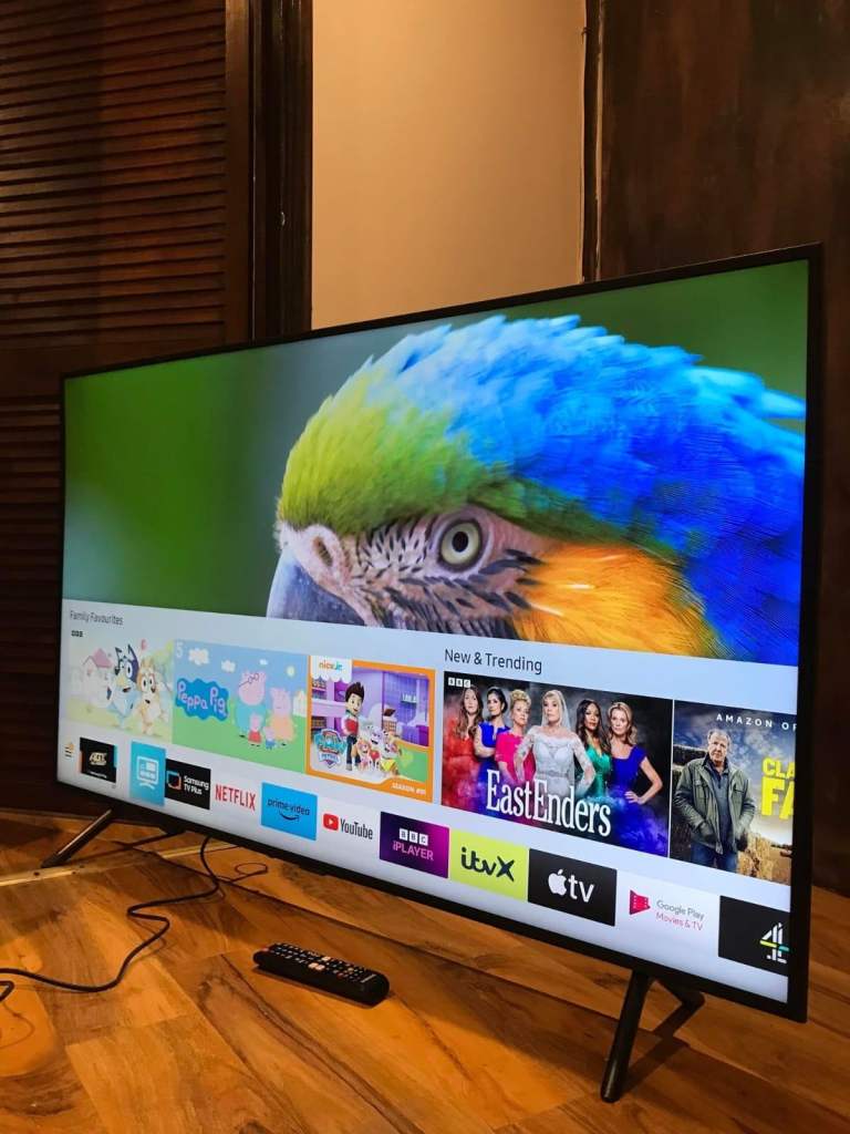 55"SAMSUNG 4K CRYSTAL ULTRA UHD HDR SMART WIFI LED TV PERFECT WORKING TV – As Good As New