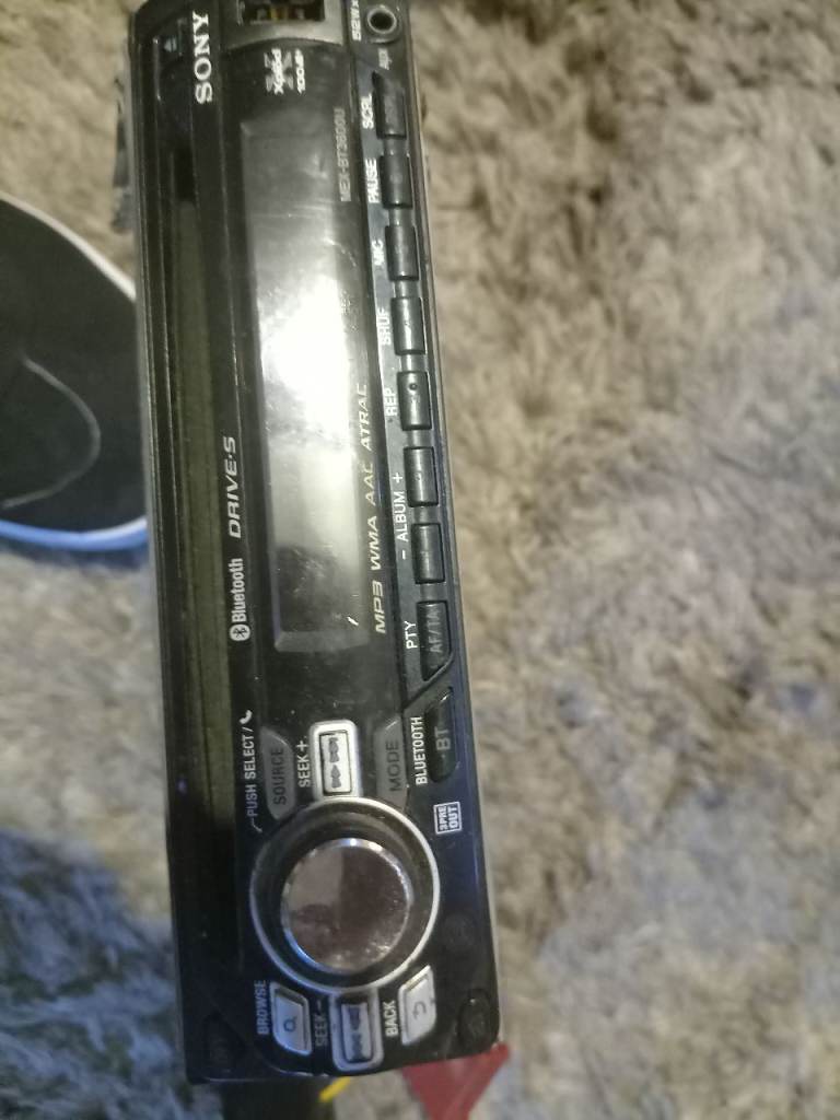 Sony Car Stereo Head Unit – Bluetooth, Good Condition