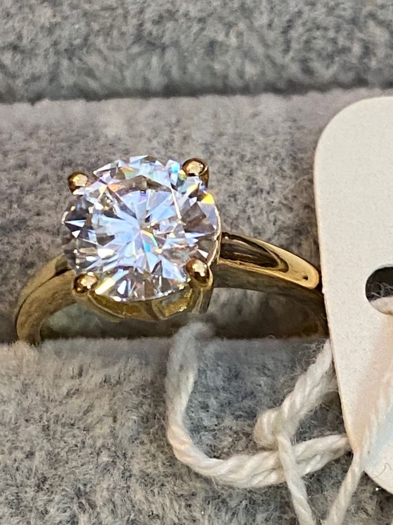 New Moissanite Solitaire Ring