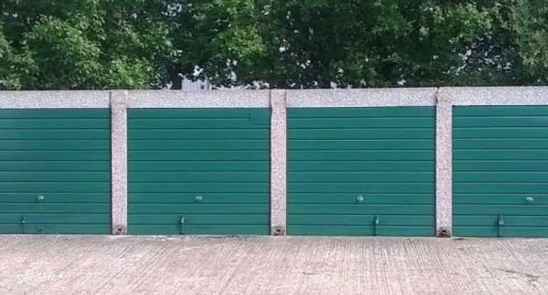 Garage to rent in Chigwell (IG7) | Stashbee