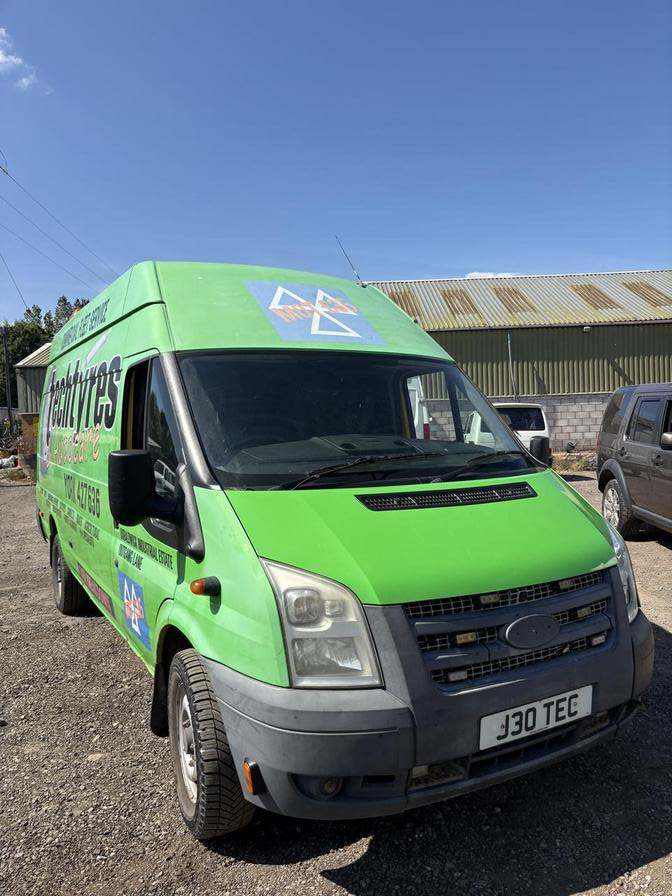 Ford Transit Transit 100 T350 RWD (yellow) 2012