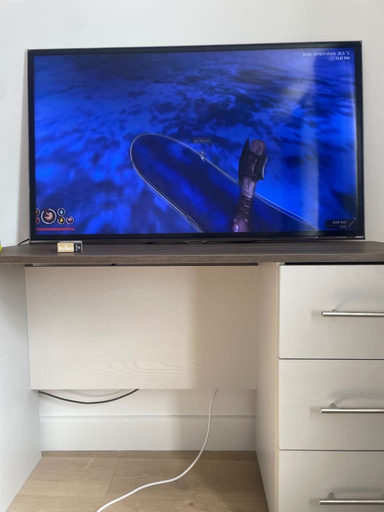 Samsung tv no stand 