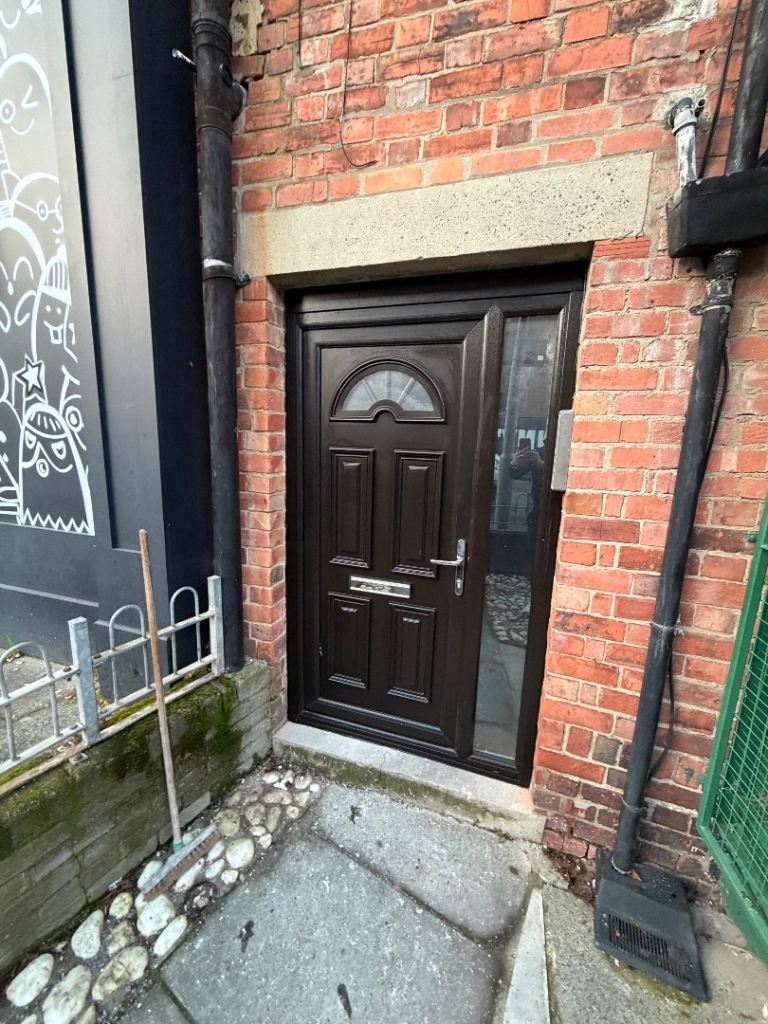 2 bedroom apartment botanic area