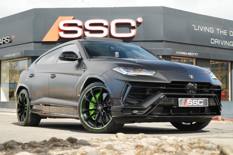 Lamborghini URUS V8 S AUTO