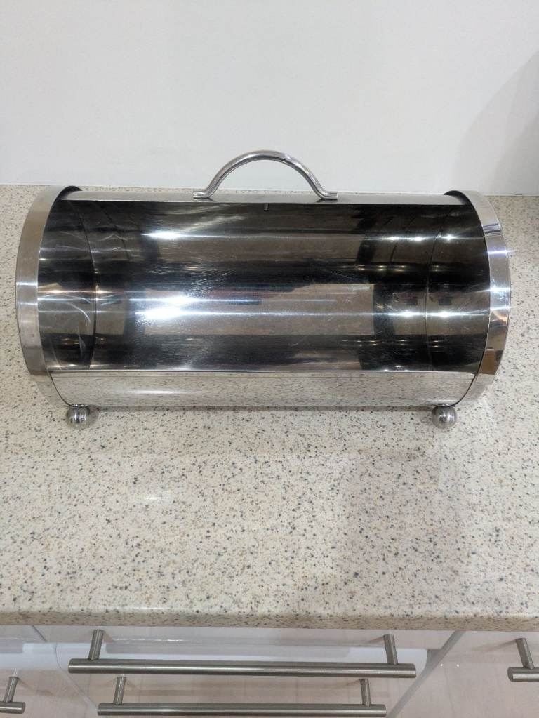 Stainless steel breadbin