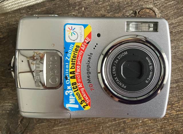 Pentax Optio M20 Digital Camera – Silver, Good Condition, £25.00
