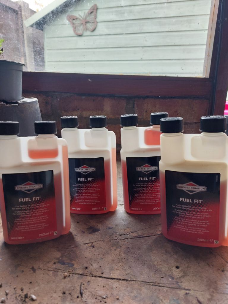 Briggs and Stratton petrol additive 