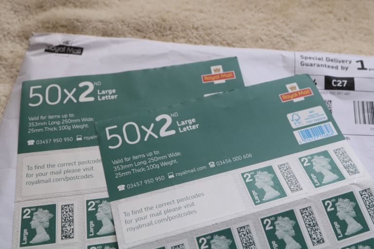 (100) GENUINE ROYAL MAIL 2nd CLASS LARGE LETTER STAMPS (SWAP OUT)