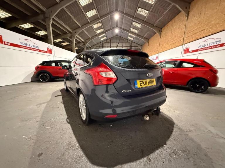 2011 Ford Focus 1.6 125 Zetec 5dr HATCHBACK PETROL Manual
