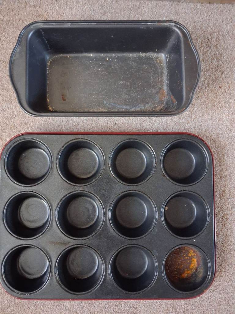 FREE Baking Tins - Loaf Pan & Muffin Tray