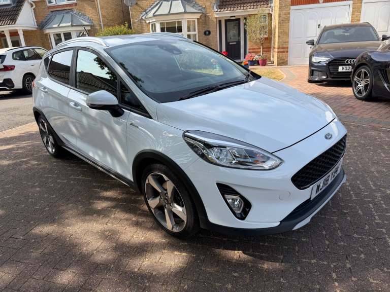 2018 Ford Fiesta Active X  Eco Boost (11560 miles) 5dr HATCHBACK Petrol Manual