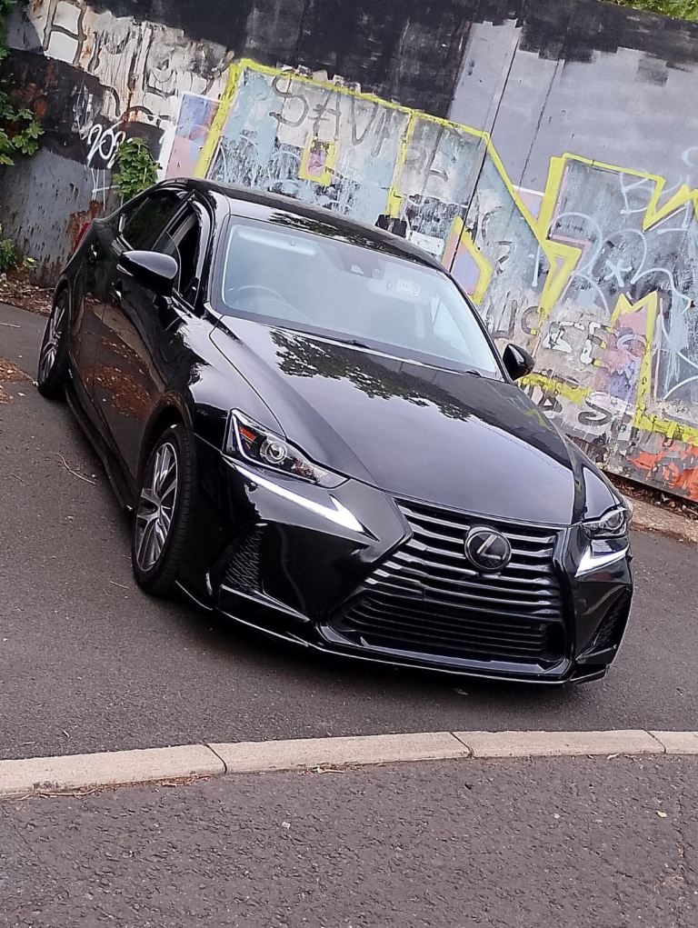 Lexus IS300H hybrid 2018