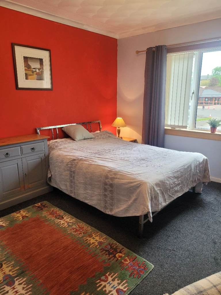 Large, sunny room