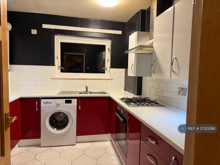 2 bedroom flat in Dougrie Rd, Glasgow, G45 (2 bed) (#2730299)