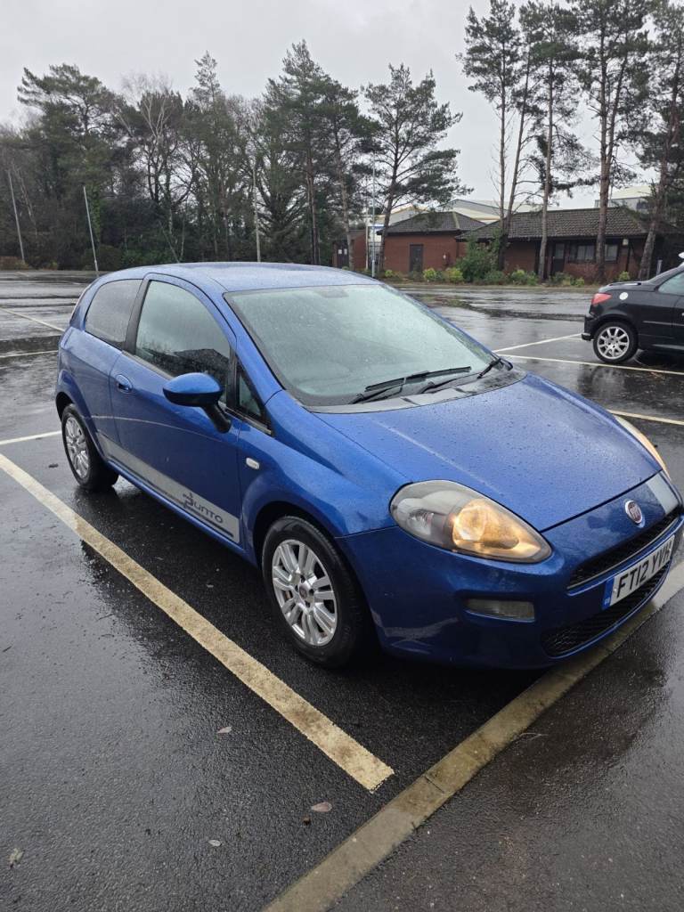 Fiat, PUNTO, Hatchback, 2012, Manual, 1368 (cc), 3 doors