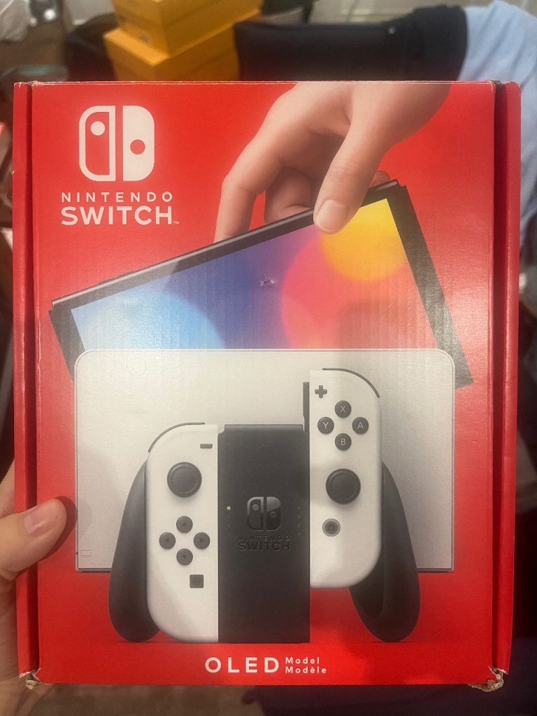 Nintendo Switch OLED (White) – Boxed – 64GB – Excellent Condition 