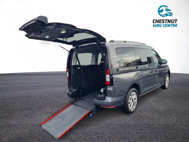 Auto Ford Tourneo Connect WAV Wheelchair Access Fold Flat Ramp 2.0 Diesel 2025
