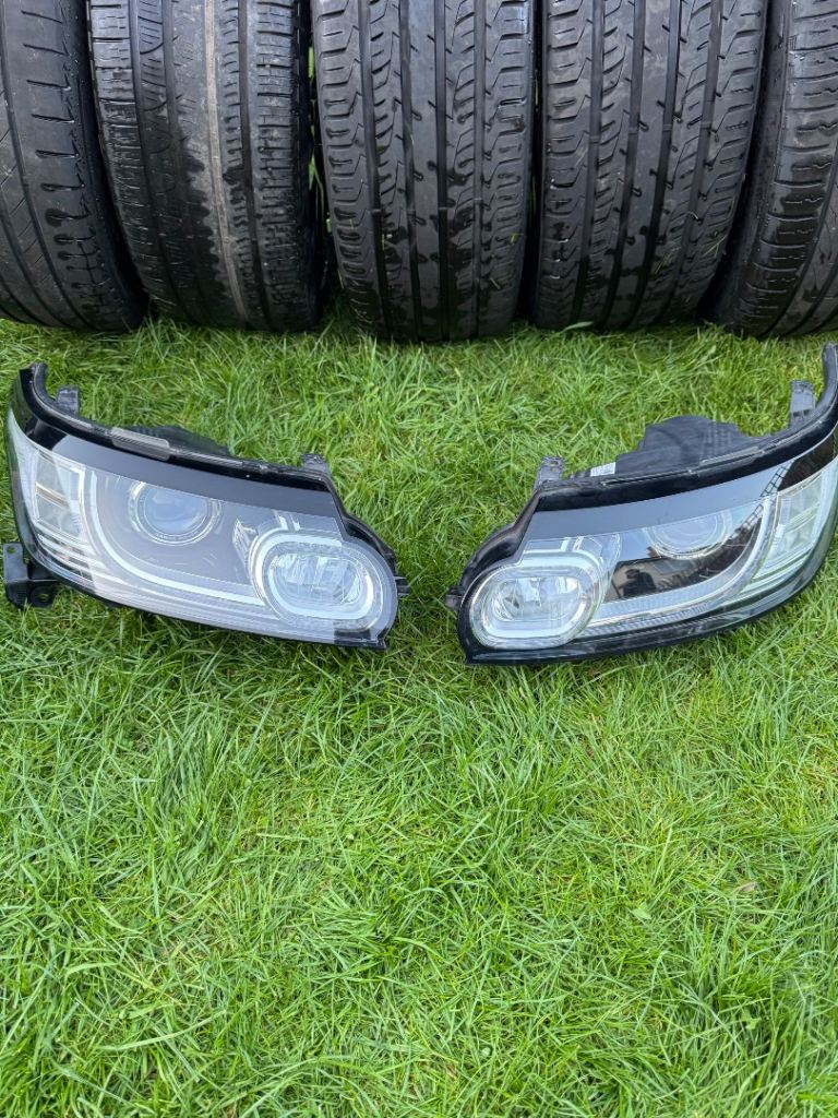 Range Rover Sport L494 Headlights