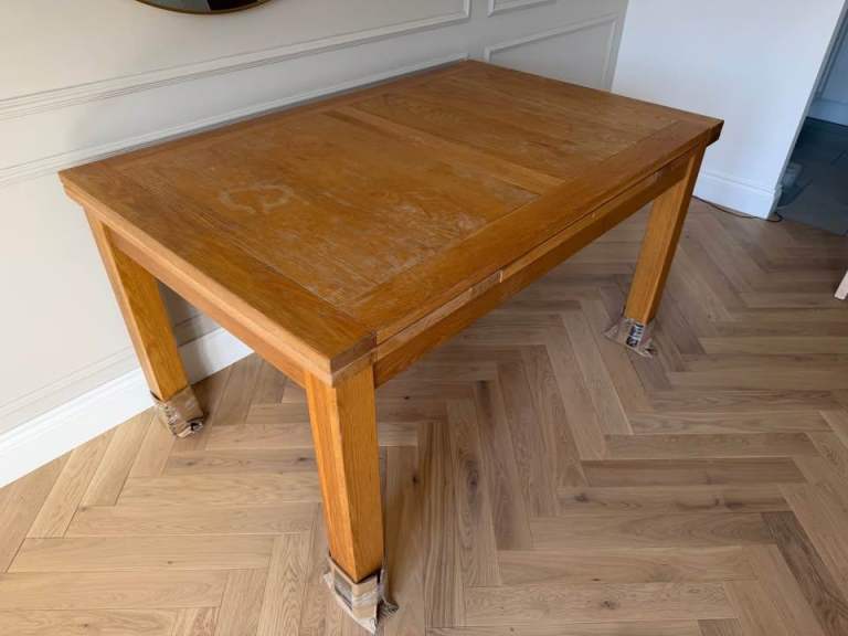 Solid oak extendable dining table