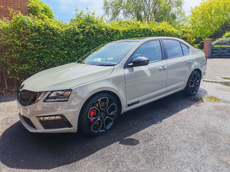 Skoda, OCTAVIA, Hatchback, 2018, Semi-Auto, 1984 (cc), 5 doors