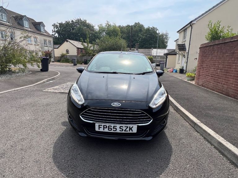 Ford, FIESTA, Hatchback, 2015, Manual, 1498 (cc), 5 doors