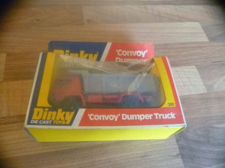 Dinky Convoy Dumper Truck Die cast Toys 382  New in box 