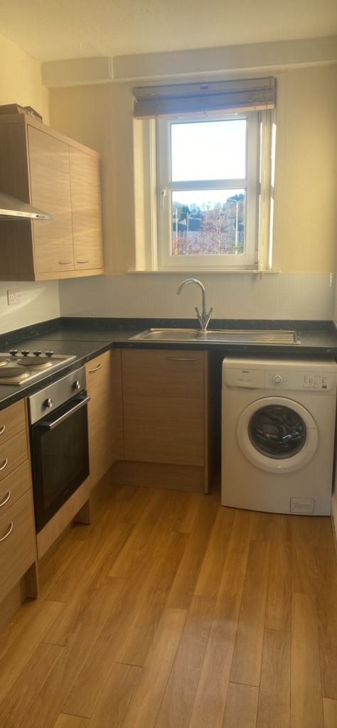 2 bedroom flat available for rent Strathmartine Road Dundee 