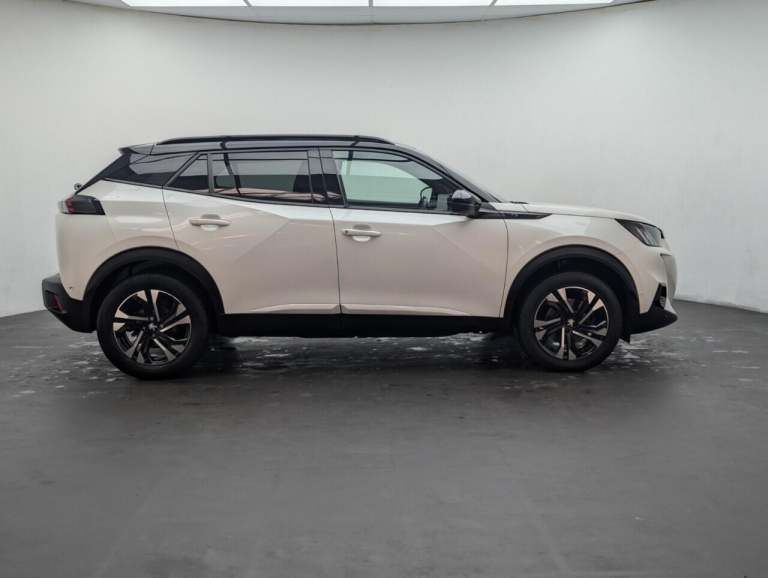2021 Peugeot E-2008 50kWh GT SUV 5dr Electric Auto (136 ps) - SAT NAV, HEATED SEATS, ALLOY HATCHB...