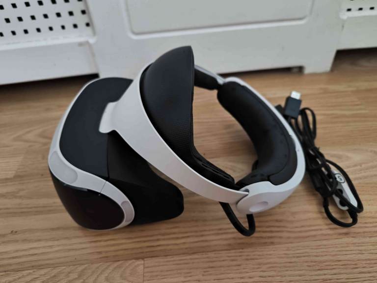 Sony Playstation 4 PS4 VR Headset only