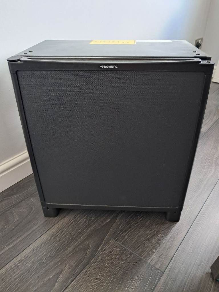 Dometic Mini Fridge in Good, Clean Black Condition