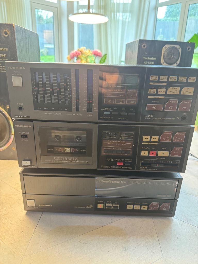 Vintage HiFi system Toshiba