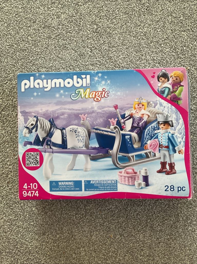 Playmobil Magic 9474 Sleigh with Horse and Figures – as new 