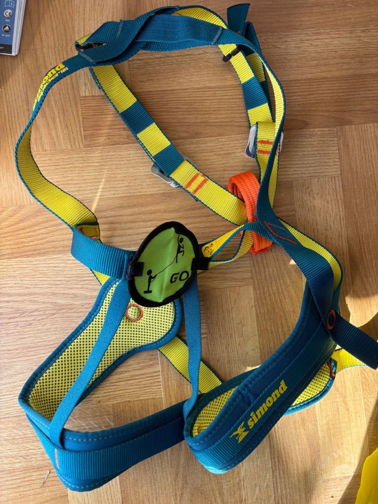 Child full body climbing harness- collection only