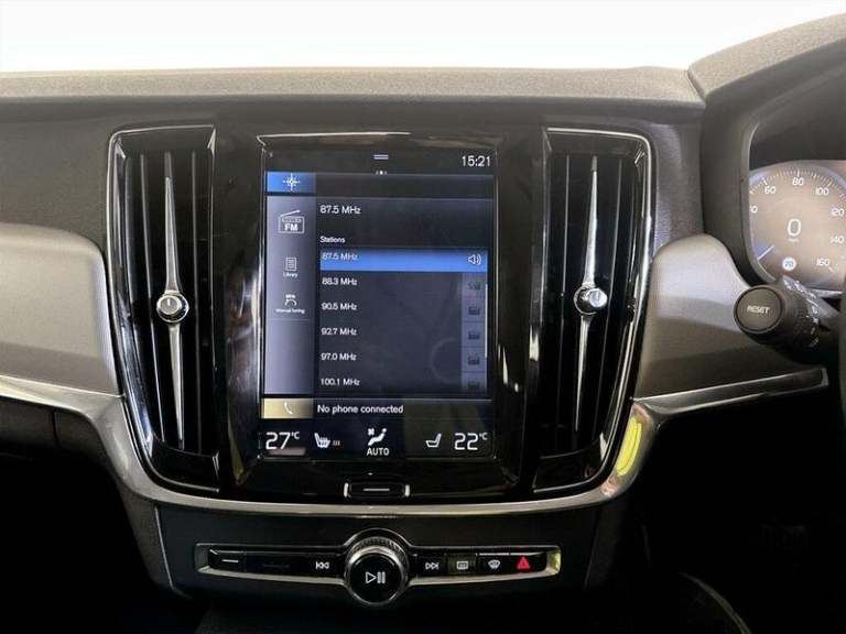 2020 Volvo V90 2.0 B4 MHEV Momentum Auto Euro 6 (s/s) 5dr Automatic Estate Hybrid Automatic