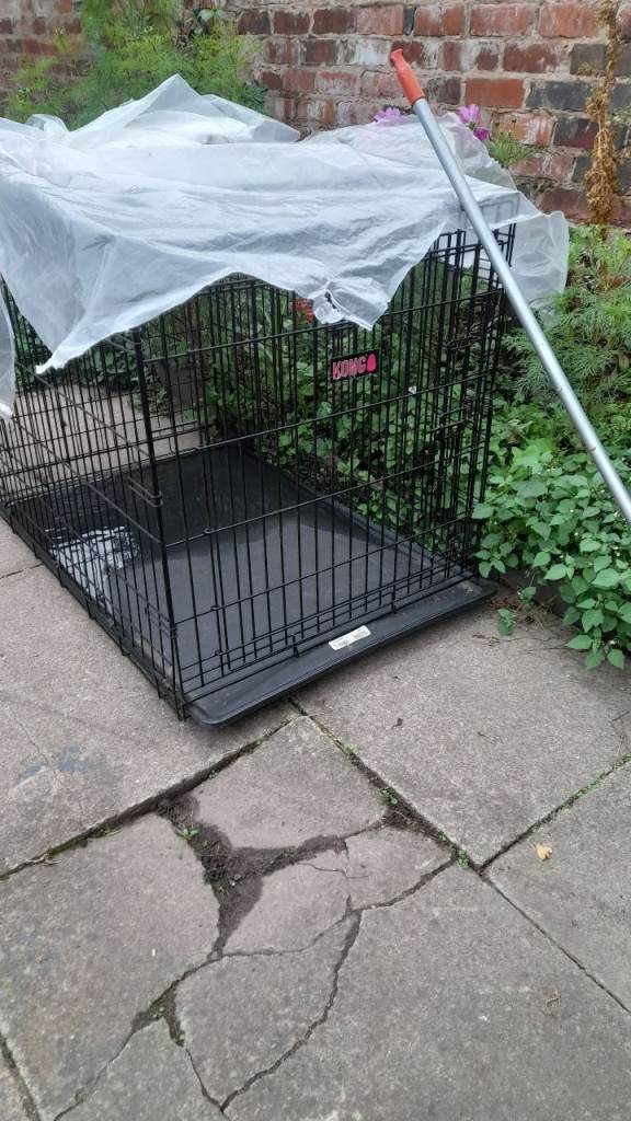 2nd hand dog cage .