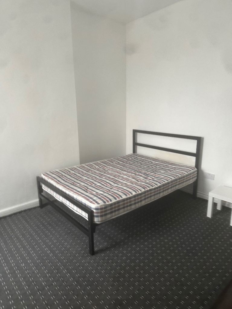 1 bedroom studio Crookesmoor 