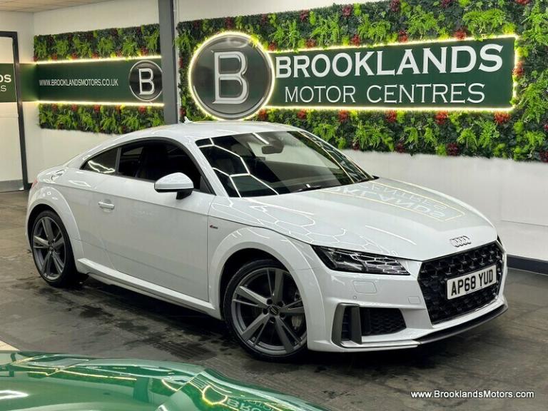Audi TT 2.0 TFSI QUATTRO S LINE [5X AUDI SERVICES]