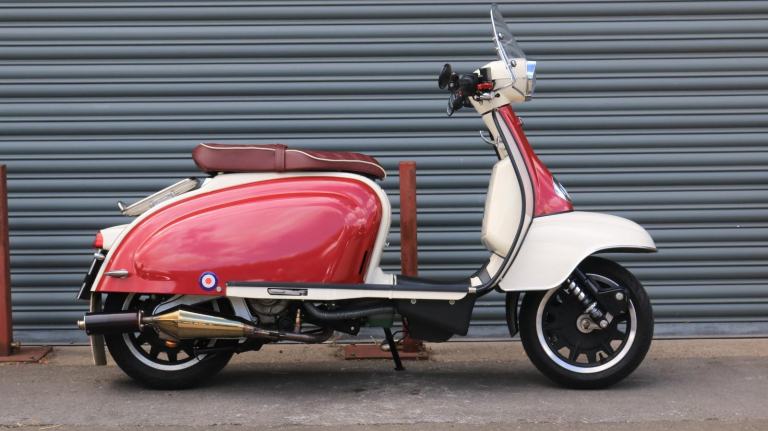 Royal Alloy TG300 LC E5 Scooter 2023 