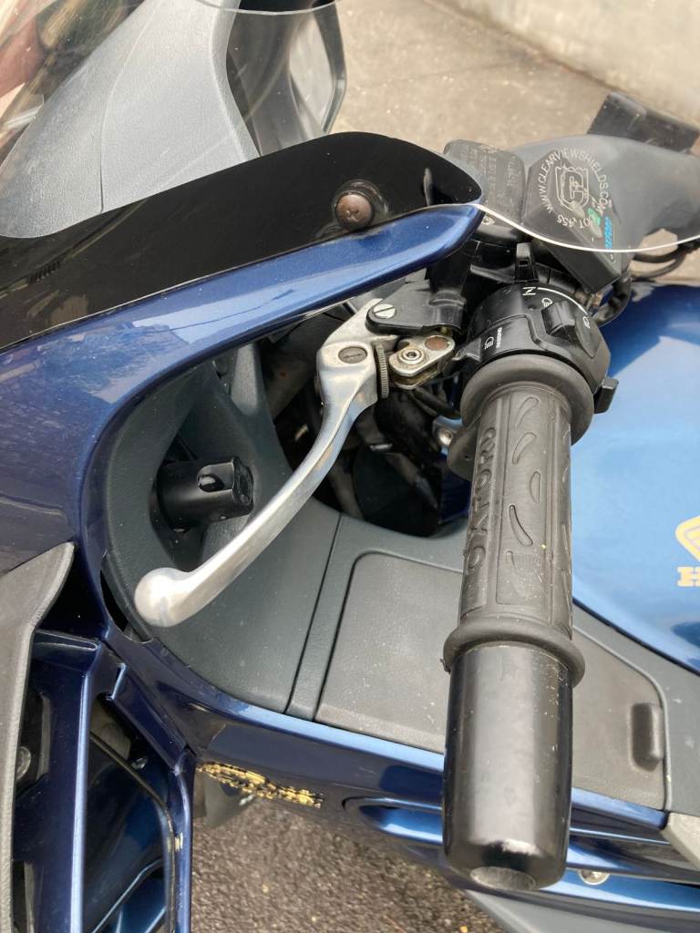 Honda Pan European ST1100Y 2000 (X reg) LOTS OF EXTRAS - BRAND NEW FRONT TYRE