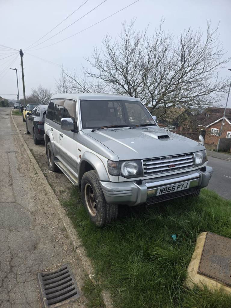 1996 mitsubishi pajero 