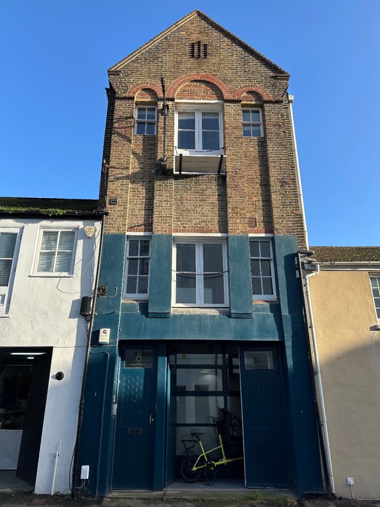 Stunning 2nd Floor office in Historic North Laines Building – Central Brighton - for 6-7 people