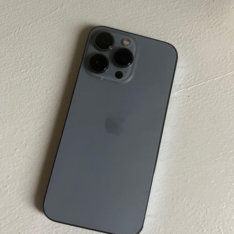 iPhone 13 Pro (Excellent condition)
