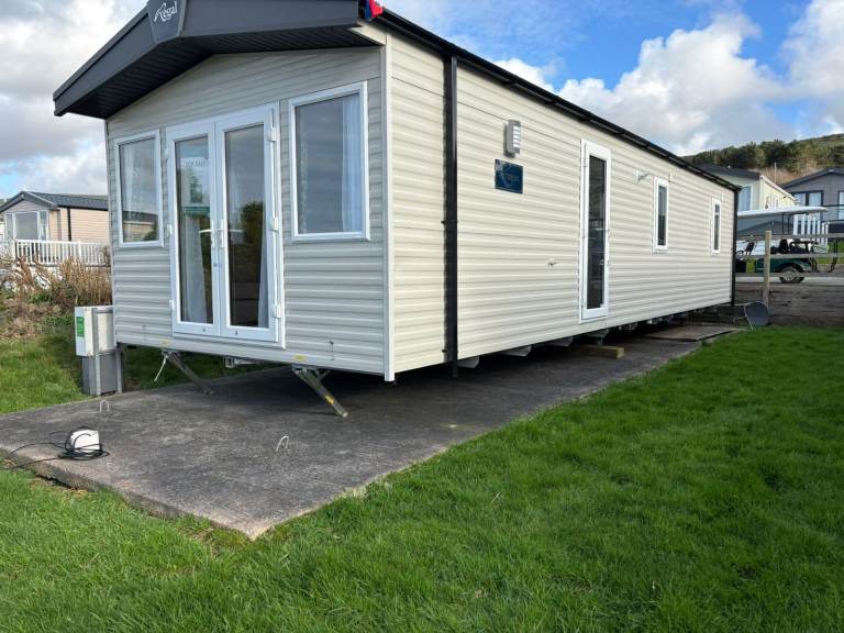 Regal Retreat (38 x 12) at Sunbeach Holiday Park
