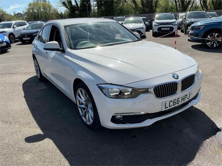 2016 BMW 3 Series 2.0 320d xDrive Luxury Auto 4WD 4dr Saloon Diesel Automatic