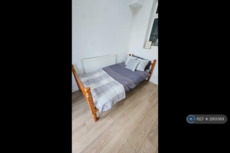 1 bedroom in Brown Street, Rainham, Gillingham, ME8 (#2901369)
