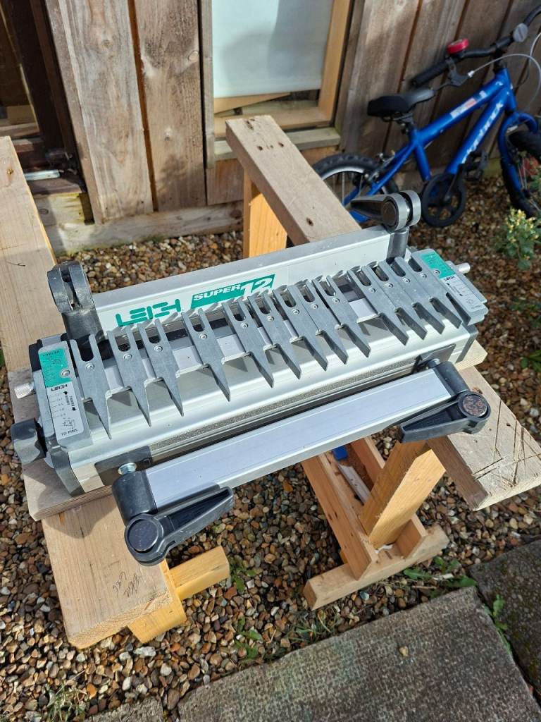 Leigh super 12 dovetail jig (metric)