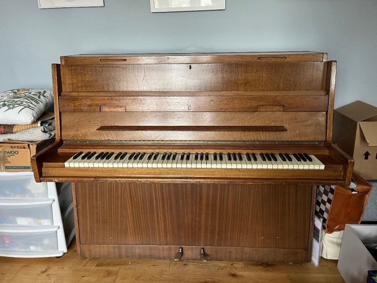 Danemann Piano